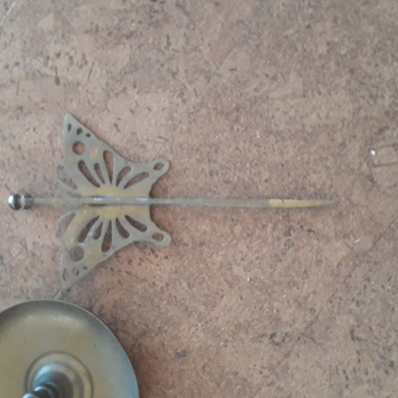 Vintage brass candlestick with butterfly reflector. - Picture 3 of 16